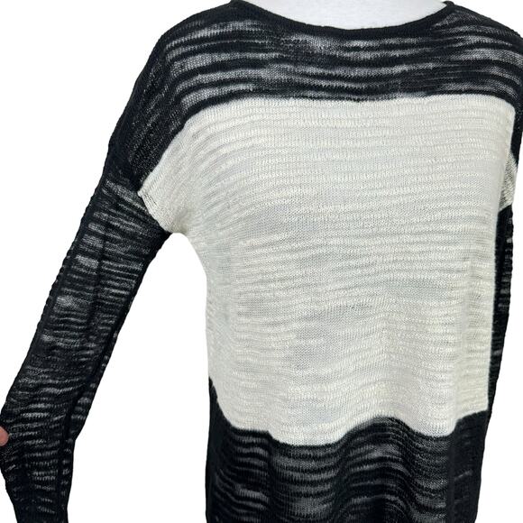 Alice + Olivia Ottoman Black & White Colorblock Linen Blend Thin Knit Sweater - Picture 6 of 9